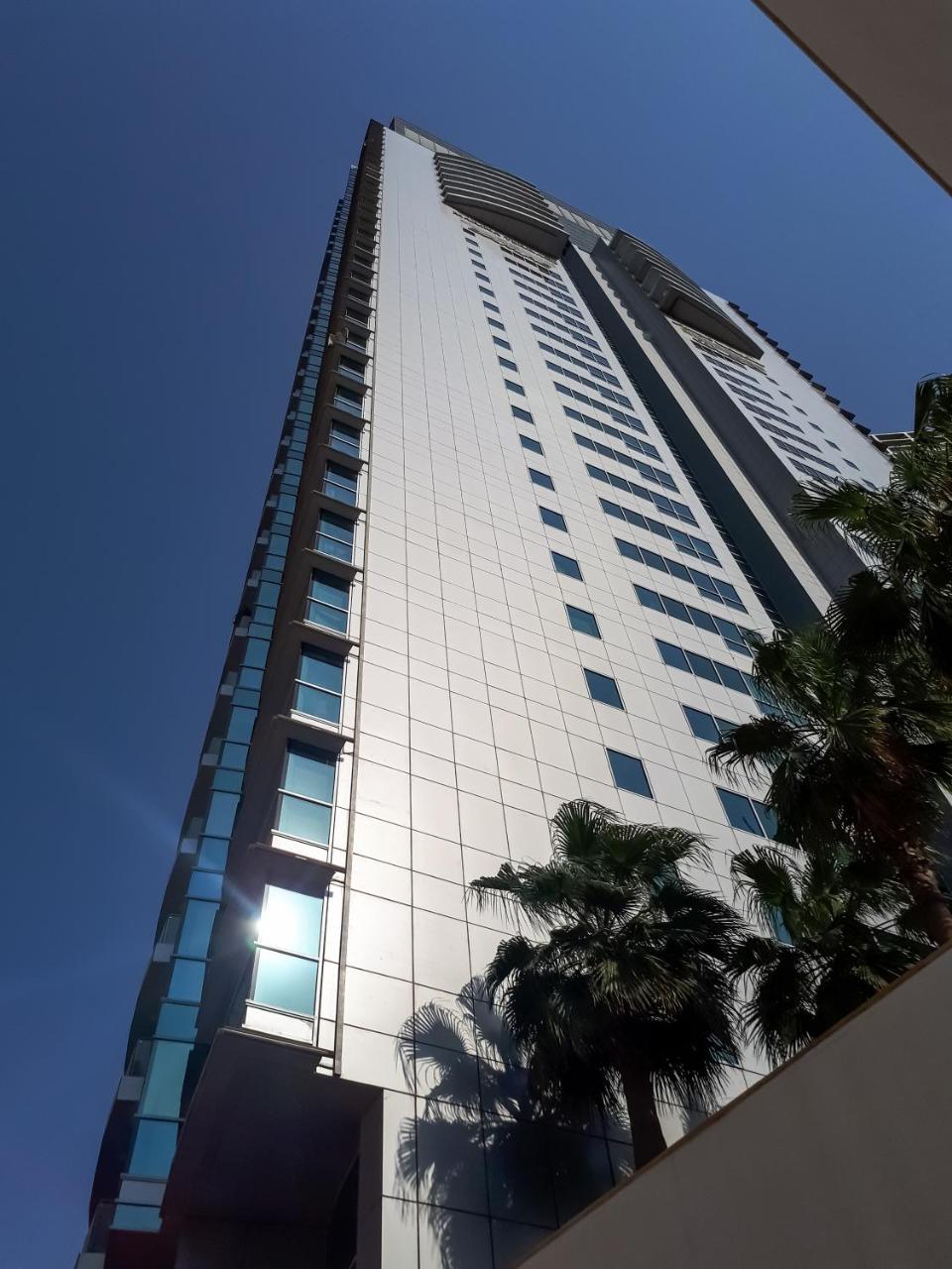 Higuests Vacation Homes - Marina Terrace Dubai Exterior photo